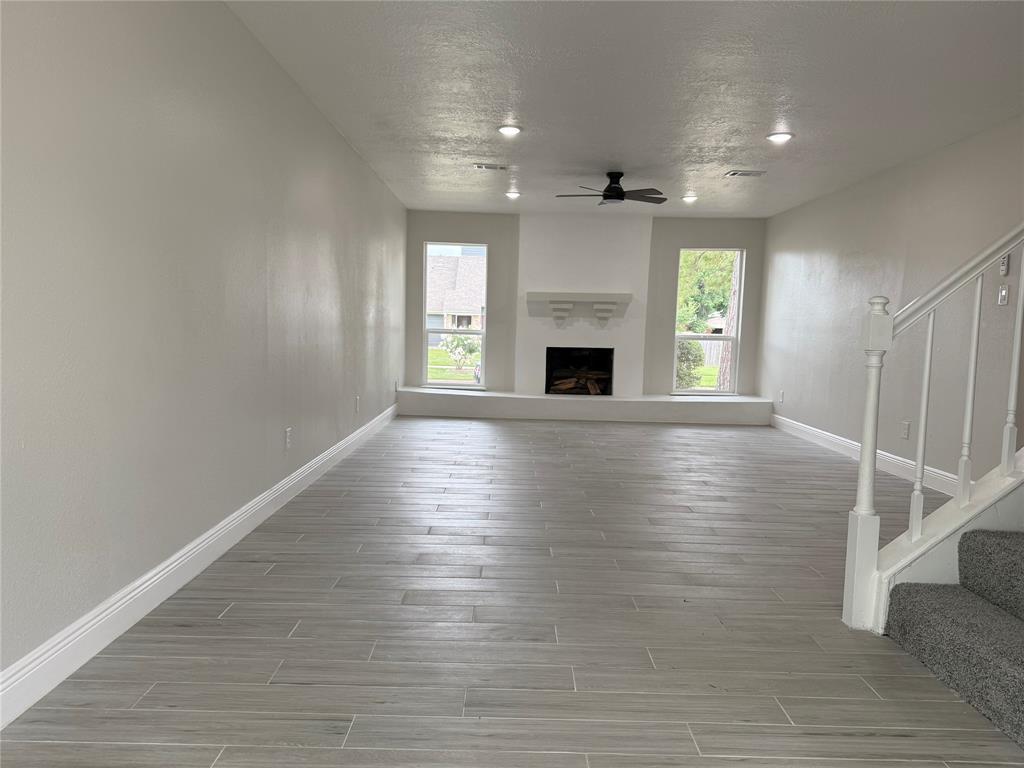 1223 Gentle Bend Drive, Missouri City, Texas image 7