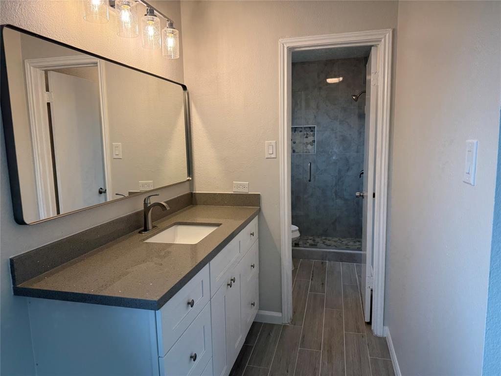 1223 Gentle Bend Drive, Missouri City, Texas image 14