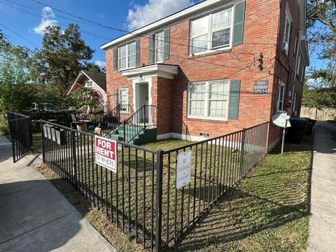 Photo of 5519 Sherman Street #2, Houston, TX 77011 (MLS # 65893790)