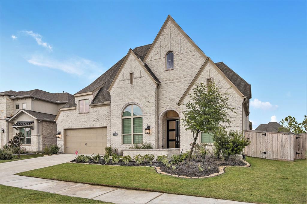 11306 Scalloped Wing Court, Cypress, Texas image 2