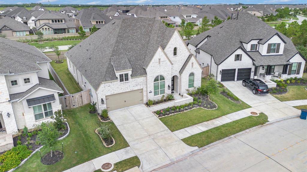 11306 Scalloped Wing Court, Cypress, Texas image 3