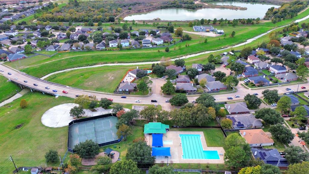 3025 High Plains Drive, Katy, Texas image 2