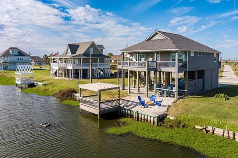 A home in Crystal Beach