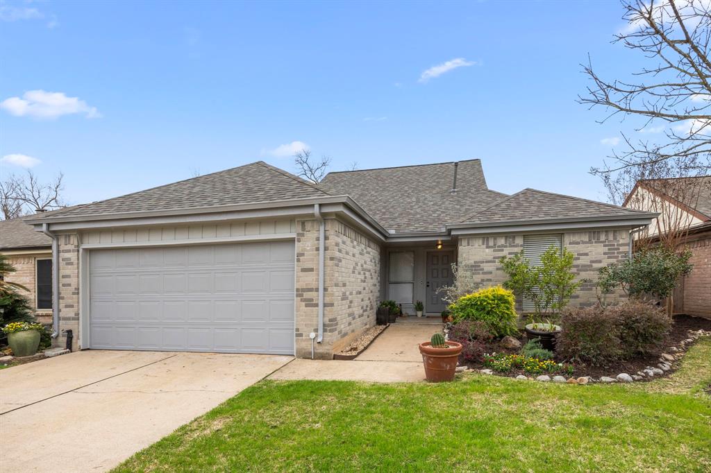 2239 Highland Hills Drive, Sugar Land, Texas image 1