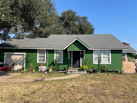 745 Yorkshire Street Houston TX 77022