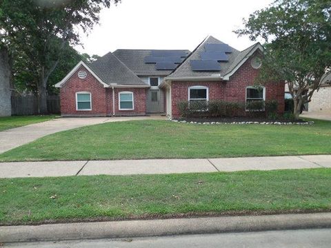 Single Family Residence in Katy TX 22426 Cove Hollow Drive.jpg