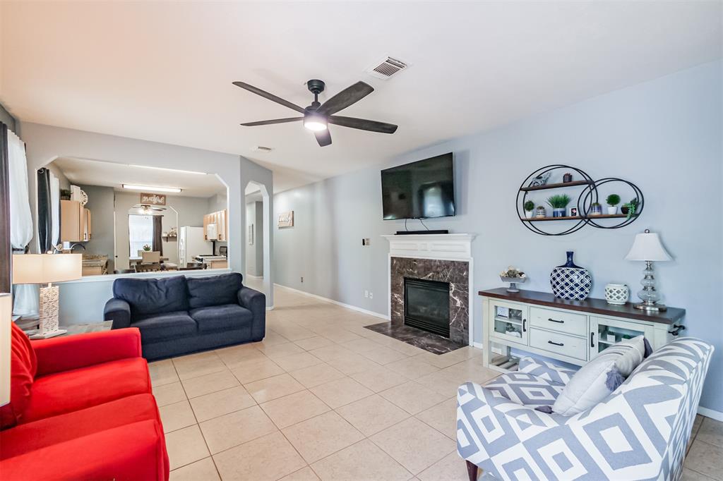919 Ballardwood Court, Spring, Texas image 6