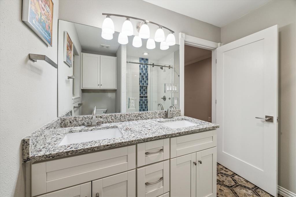 1003 E 14th Street, Houston, Texas image 21