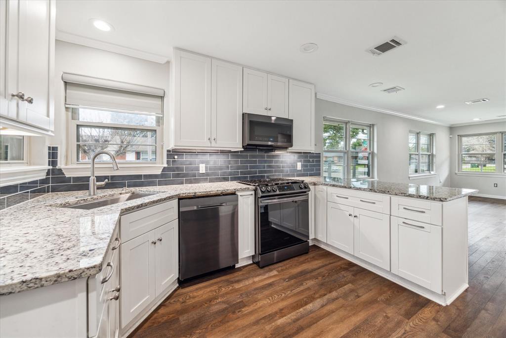 1003 E 14th Street, Houston, Texas image 11