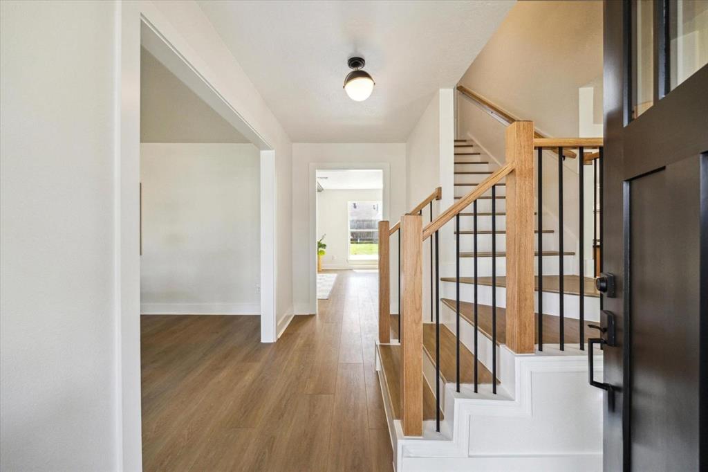 5511 Oak Trail Lane