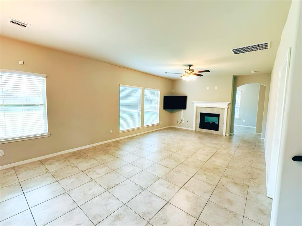 1528 Nacogdoches Valley Dr Dr, League City, Texas image 9