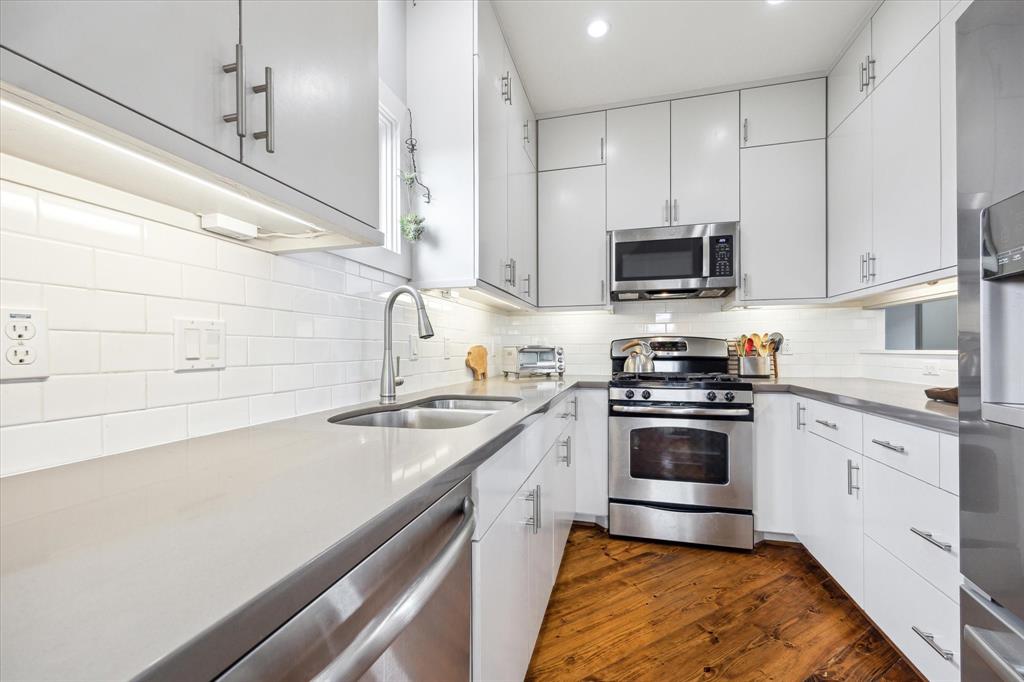 504 Walton Street, Houston, Texas image 9