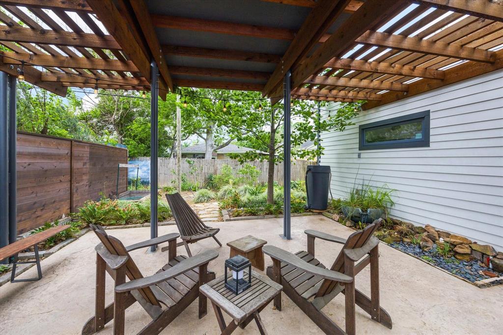 504 Walton Street, Houston, Texas image 3