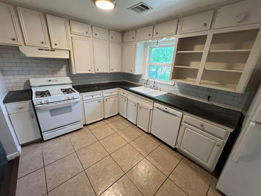 8515 Kempridge Street, Houston, Texas image 10