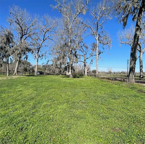 Single Family Residence in Damon TX 29329 County Road 25 43.jpg