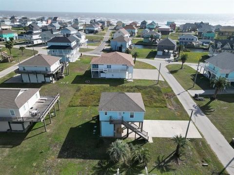 A home in Crystal Beach