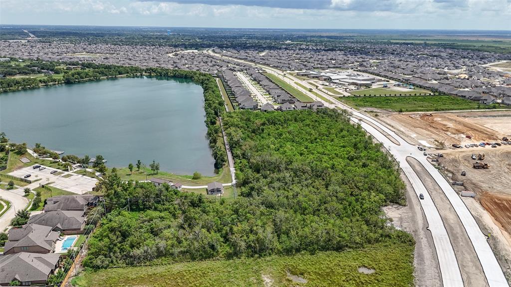 League City Parkway, League City, Texas image 8