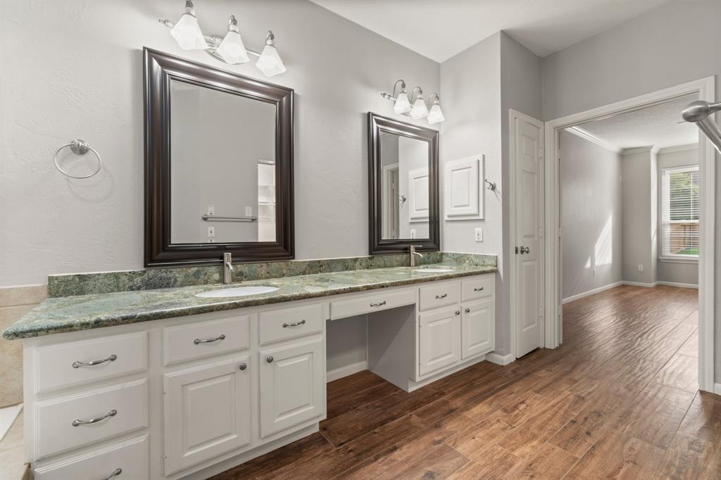 140 Twilight Place, The Woodlands, Texas image 25