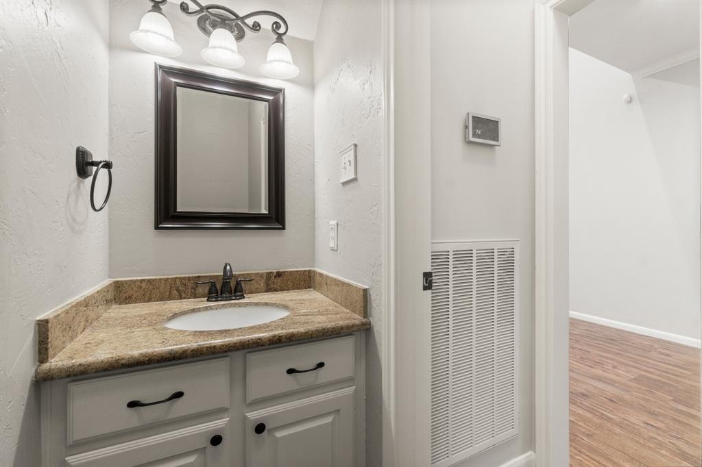 140 Twilight Place, The Woodlands, Texas image 9