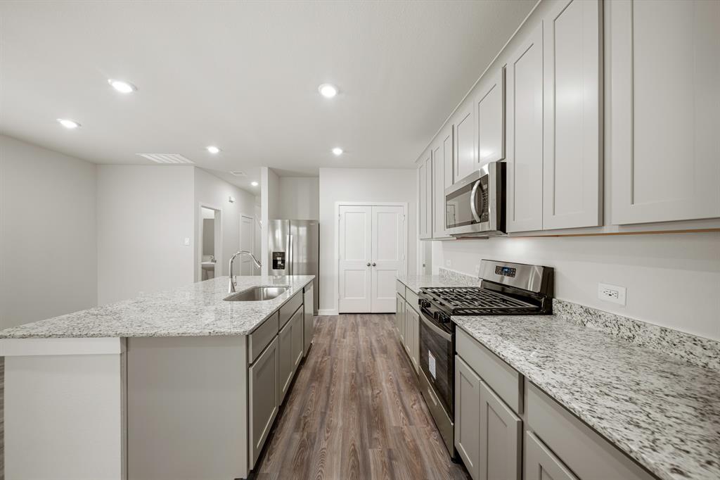17235 King Eider Road, Waller, Texas image 7