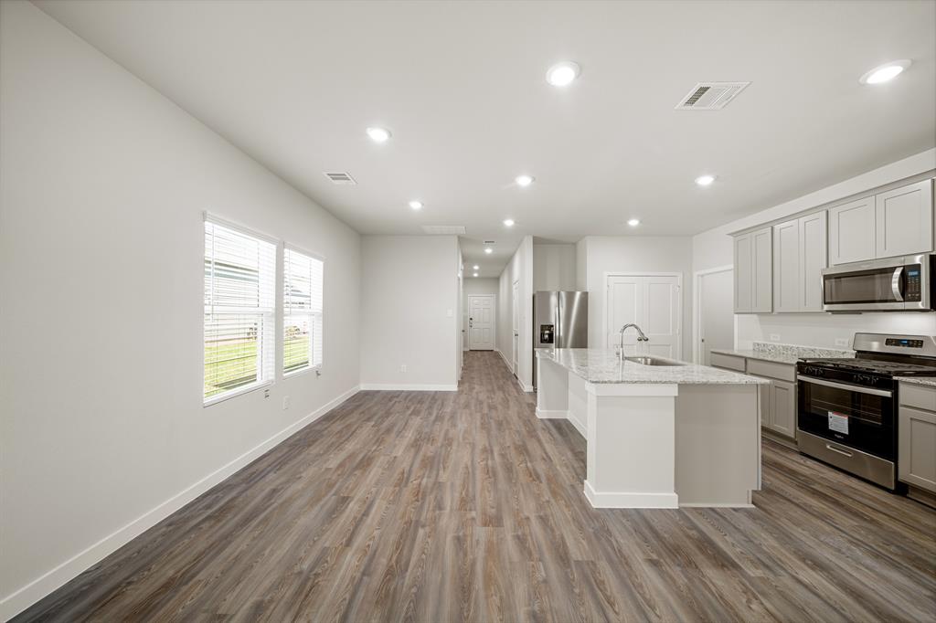 17235 King Eider Road, Waller, Texas image 9