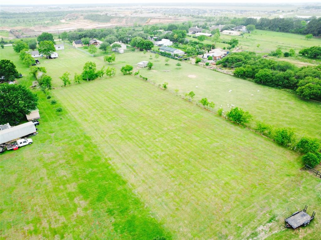 6611 Koeblen Road, Richmond, Texas image 5