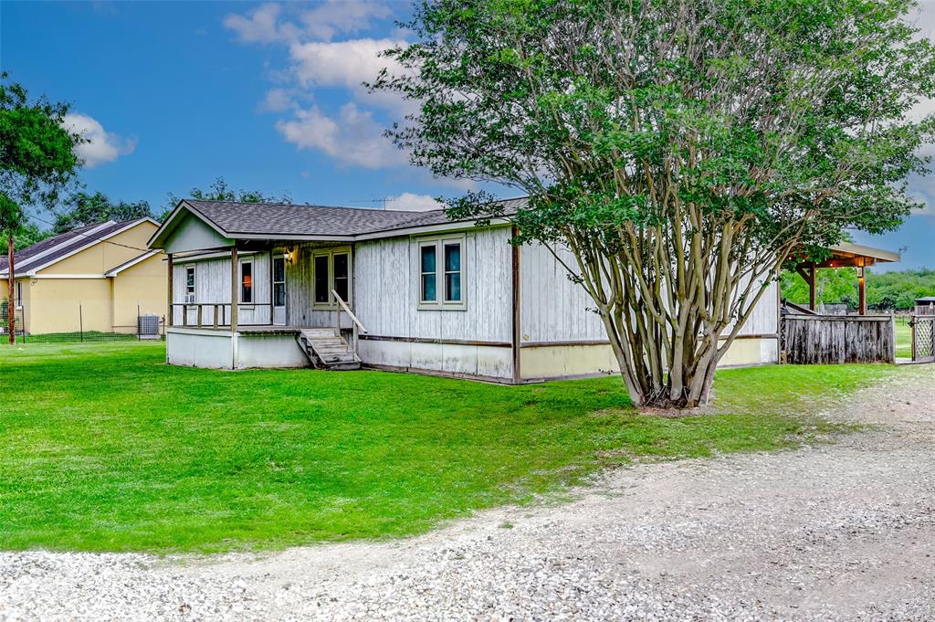 6611 Koeblen Road, Richmond, Texas image 8