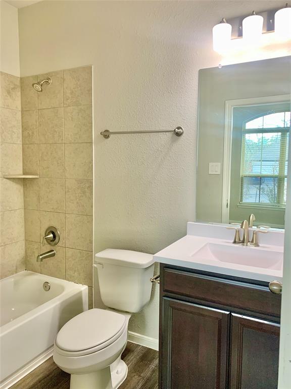 907 Golden Willow Lane, Conroe, Texas image 6