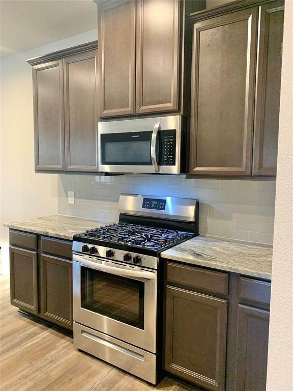 907 Golden Willow Lane, Conroe, Texas image 10