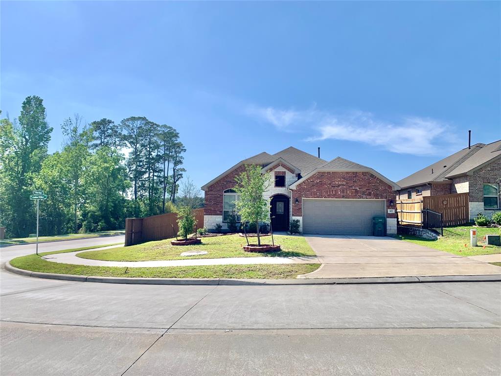 907 Golden Willow Lane, Conroe, Texas image 1