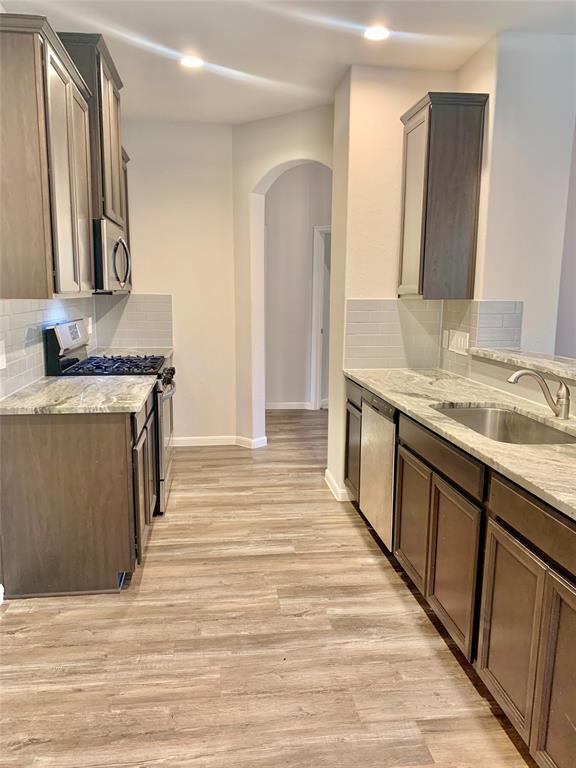 907 Golden Willow Lane, Conroe, Texas image 15