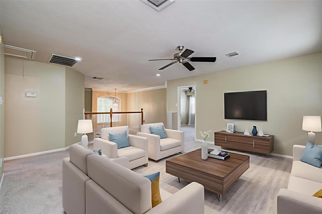 2107 Blue Water Bay Drive, Katy, Texas image 22