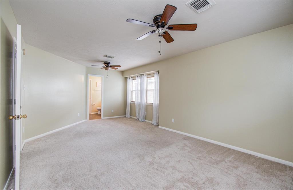 2107 Blue Water Bay Drive, Katy, Texas image 20