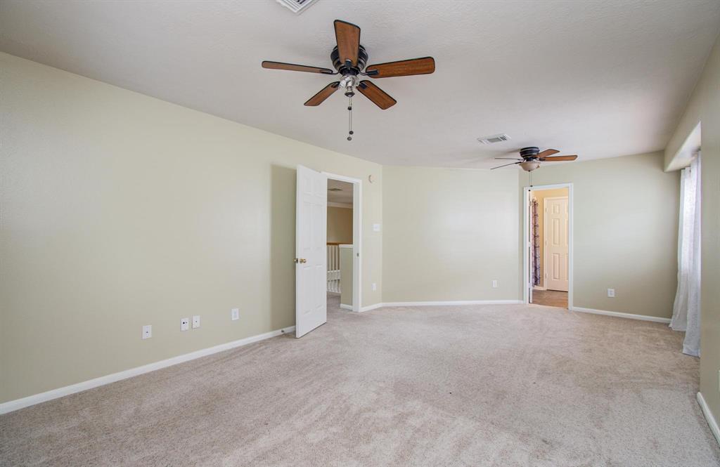 2107 Blue Water Bay Drive, Katy, Texas image 19