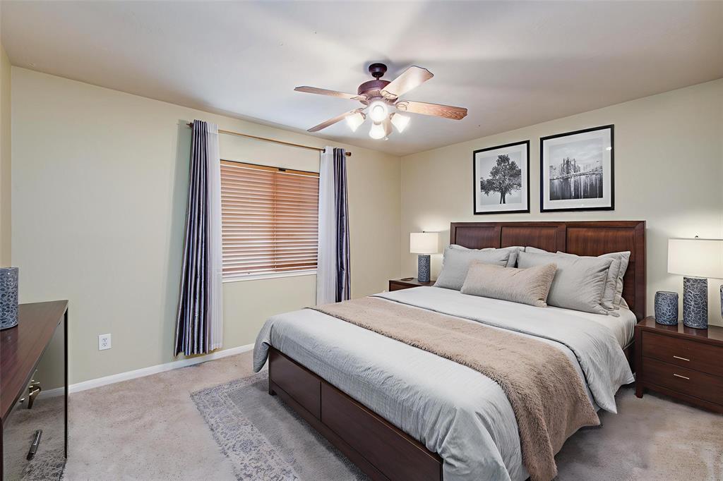 2107 Blue Water Bay Drive, Katy, Texas image 25