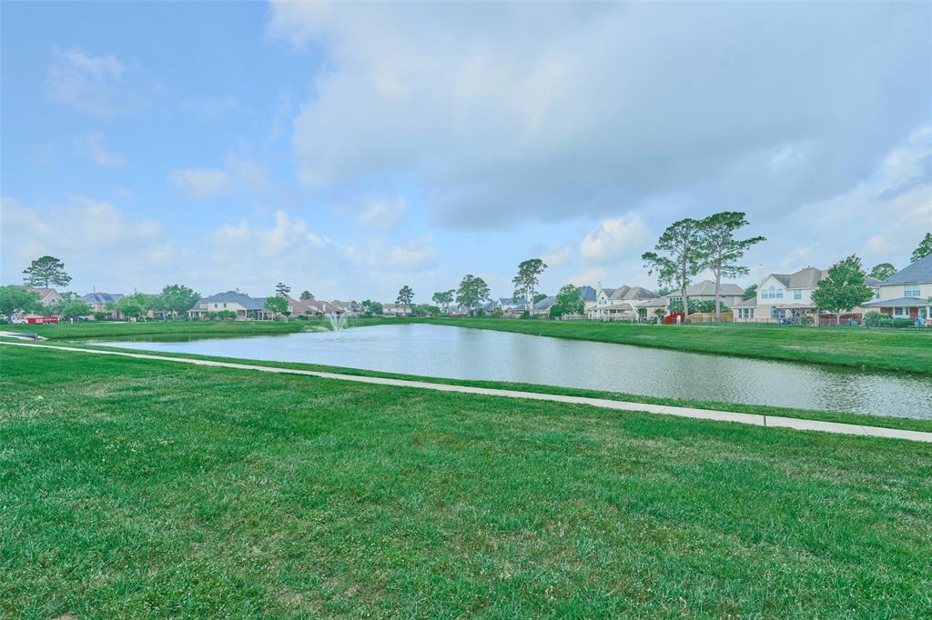 4526 Sorrell Glen Court, Spring, Texas image 35