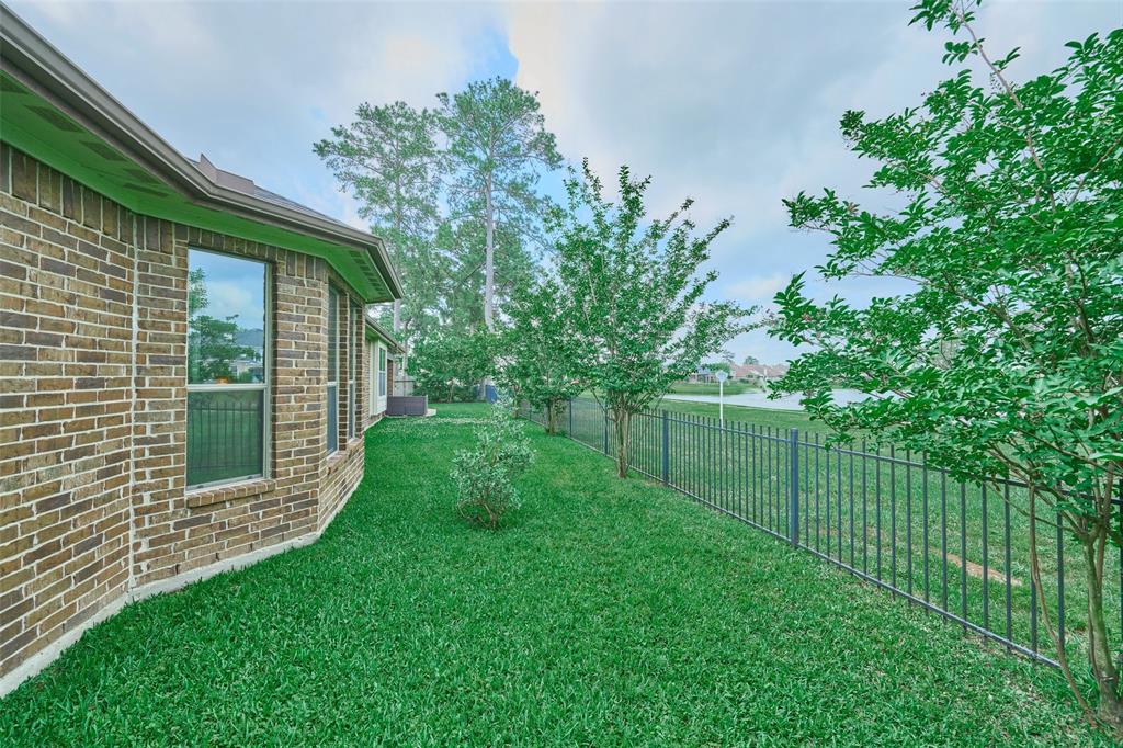 4526 Sorrell Glen Court, Spring, Texas image 33