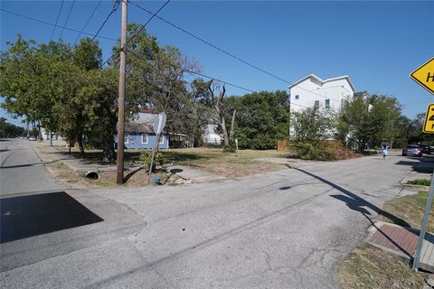 Photo of 4600 Maxie St, Houston, TX 77007 (MLS # 40703963) Photo of 4600 Maxie St, Houston, TX 77007 (MLS # 40703963)
