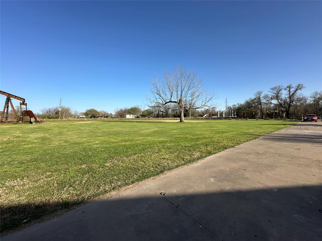 37330 Elberta Lane, Brookshire, Texas image 12