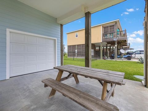 A home in Crystal Beach