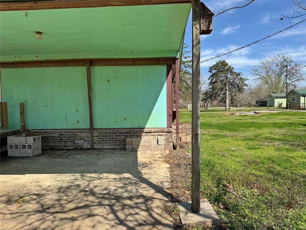 585 River Oaks Drive, Trinity, Texas image 19