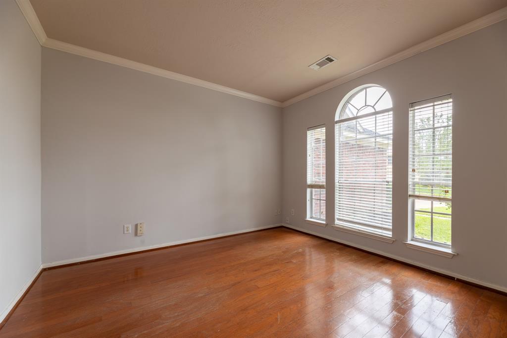 3111 Glencullen Lane