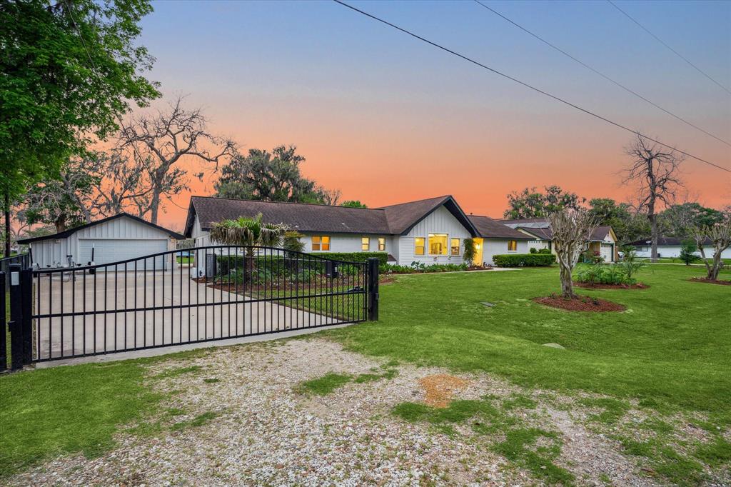 20316 County Road 510b, Brazoria, Texas image 2
