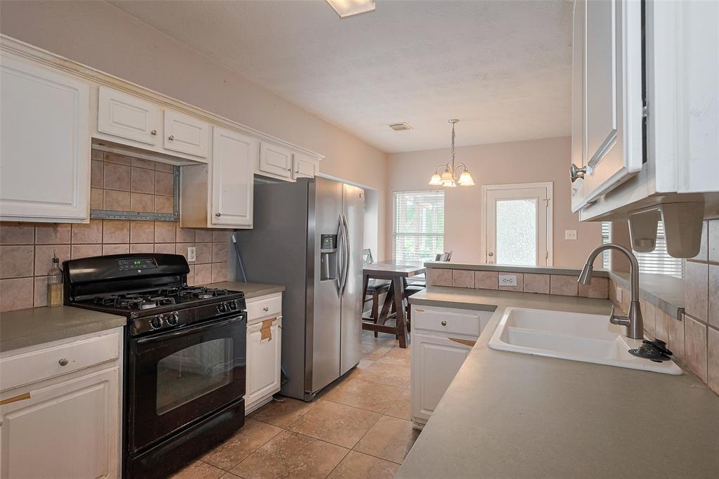22115 Jay Drive, Spring, Texas image 8