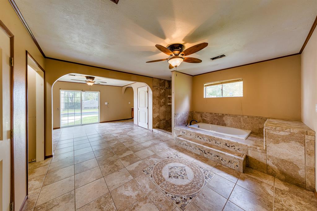 309 Still Forest Street, Liberty, Texas image 39
