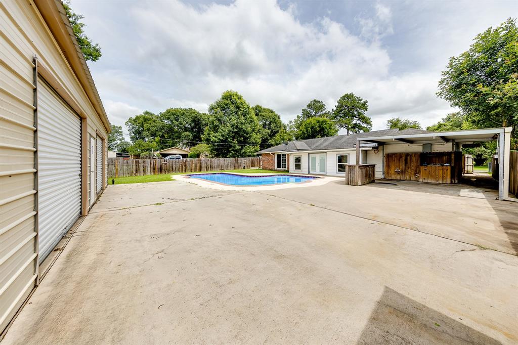 309 Still Forest Street, Liberty, Texas image 11