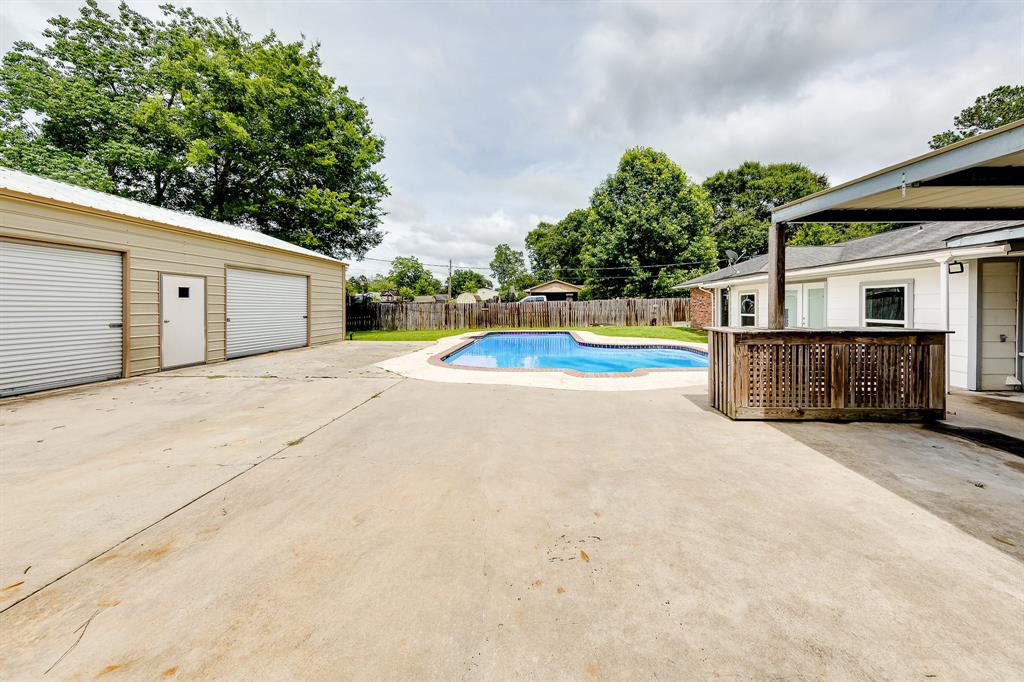 309 Still Forest Street, Liberty, Texas image 10