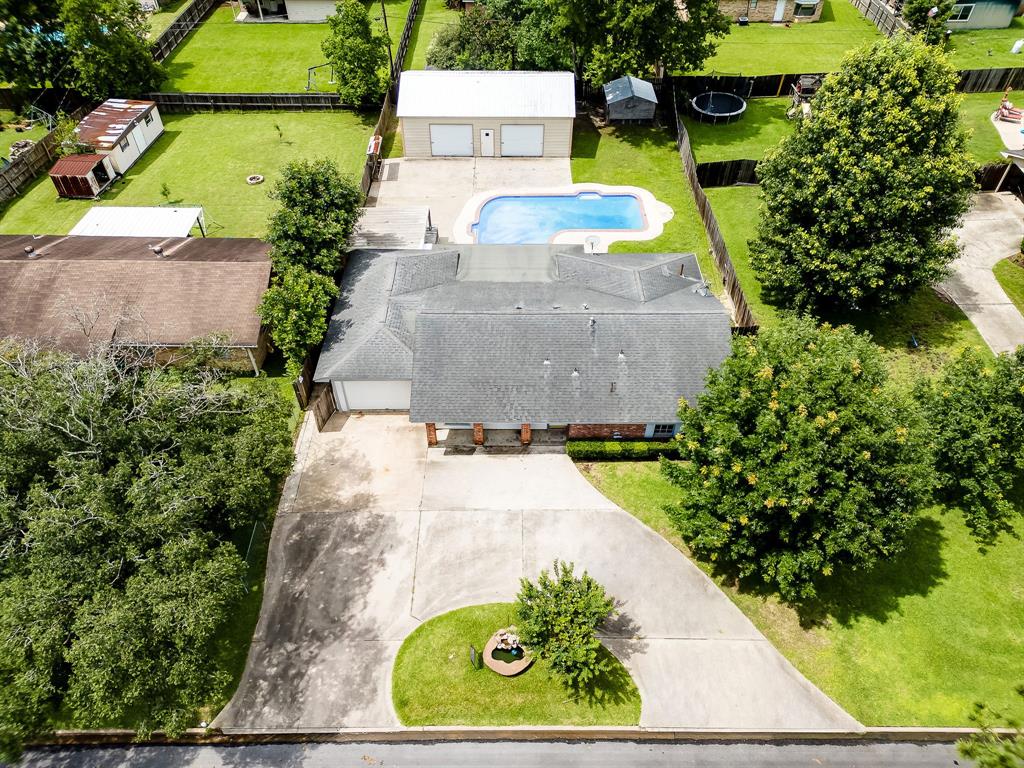 309 Still Forest Street, Liberty, Texas image 4
