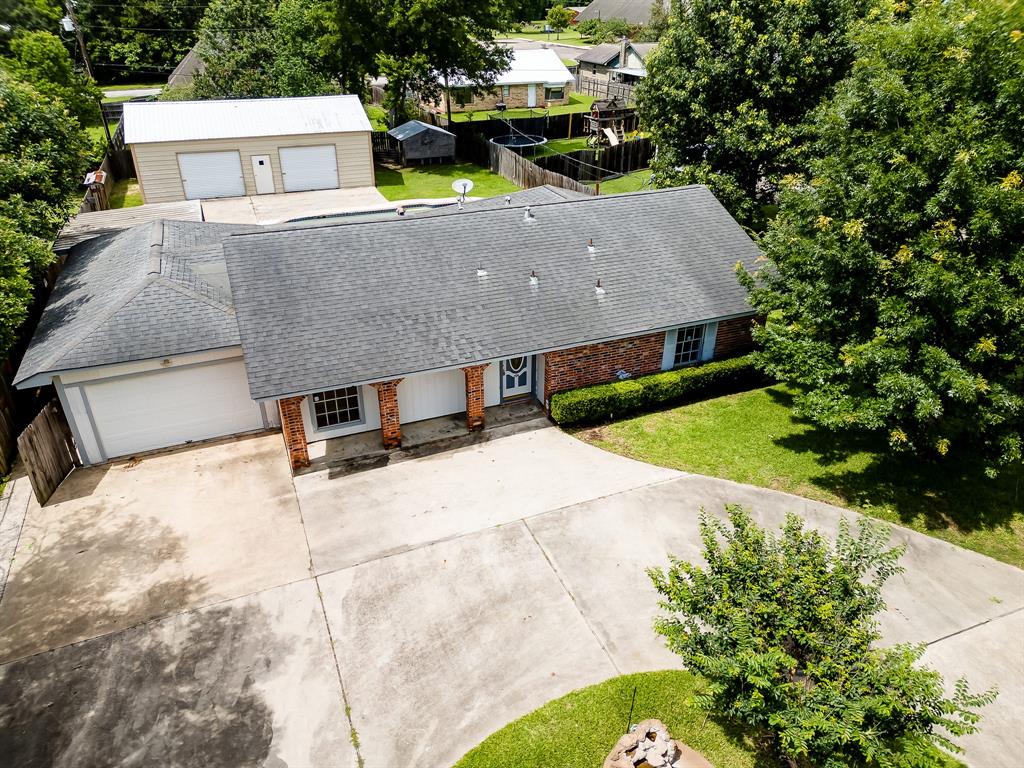 309 Still Forest Street, Liberty, Texas image 3