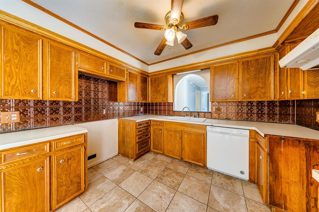 309 Still Forest Street, Liberty, Texas image 30